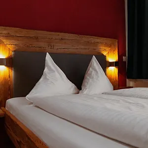 Hotel Almwirt, Haar (Munich)